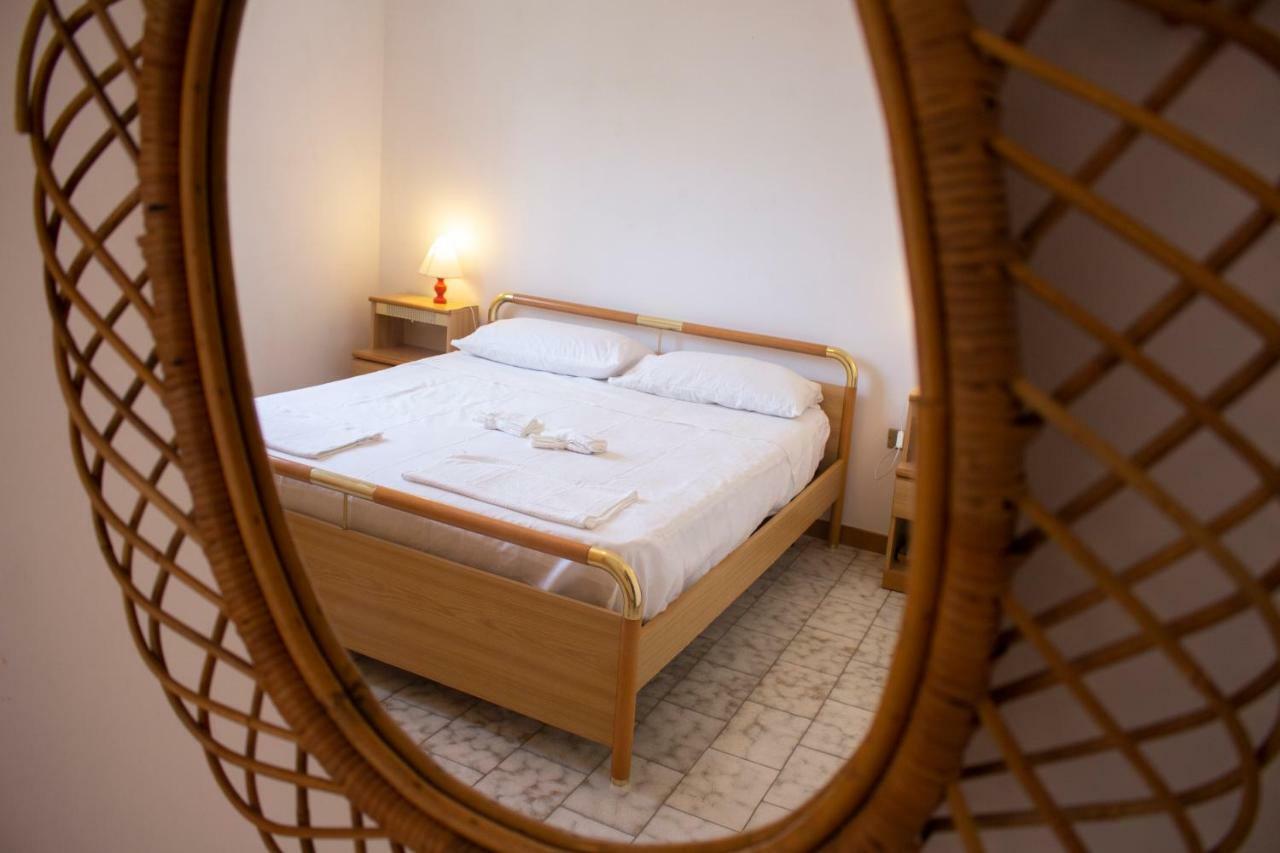 Casa Gelso Appartement Punta Prosciutto Buitenkant foto